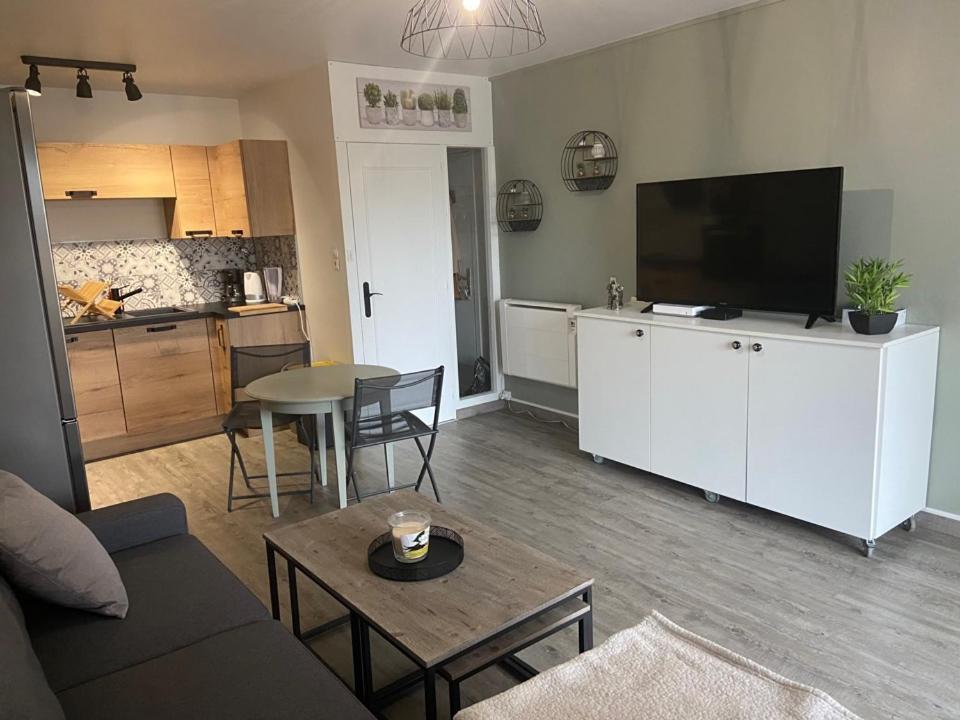 Superbe Appartement de 41m2 refait à neuf Saint-Jean-de-Monts Exterior foto